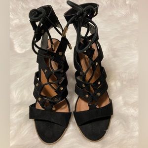 Charlotte Russe women’s gladiator style size 6 strap tie up black‎ sandal heels